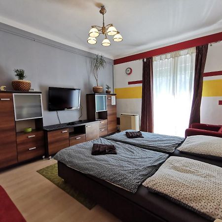 Smart B Apartman Miskolc Exteriör bild