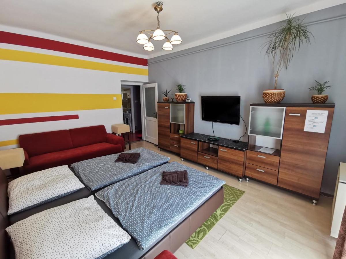 Smart B Apartman Miskolc Exteriör bild